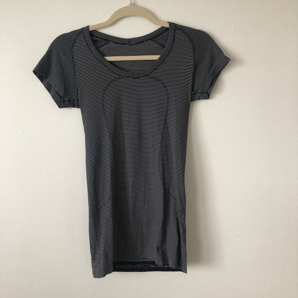 Lululemon short sleeve